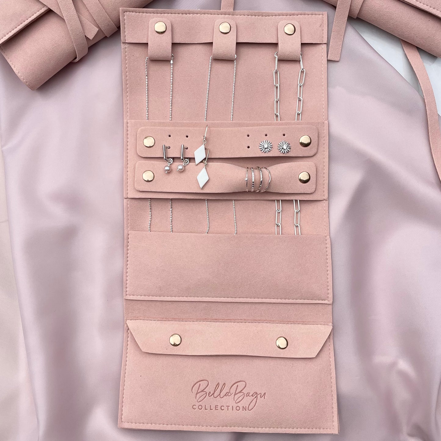 The Jewellery Roll